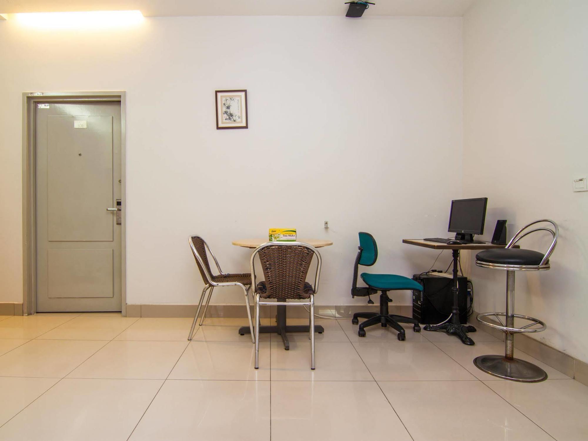 Green Hotel Puchong Extérieur photo