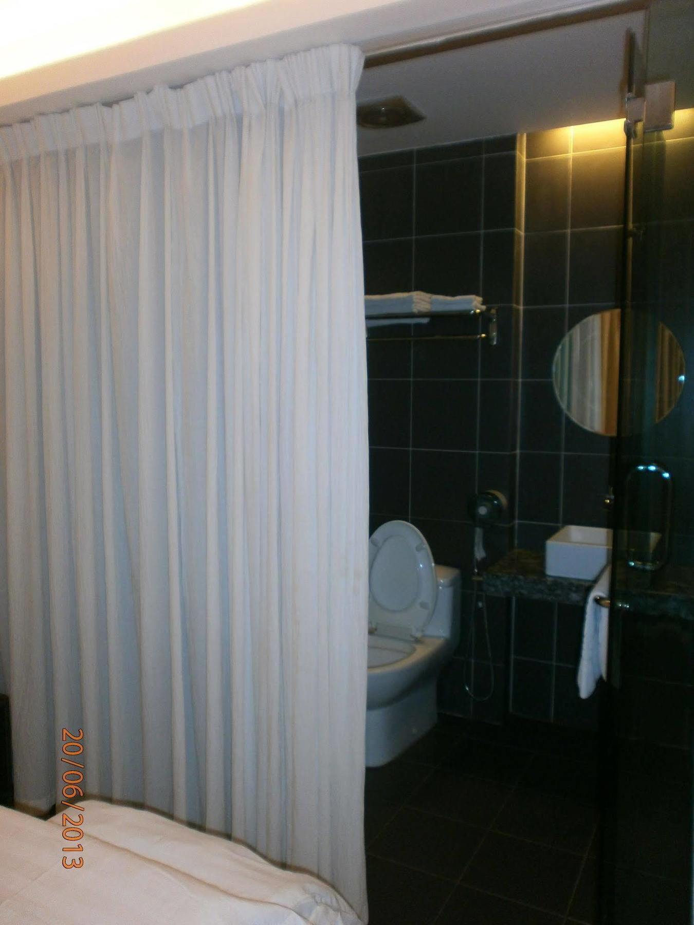 Green Hotel Puchong Extérieur photo