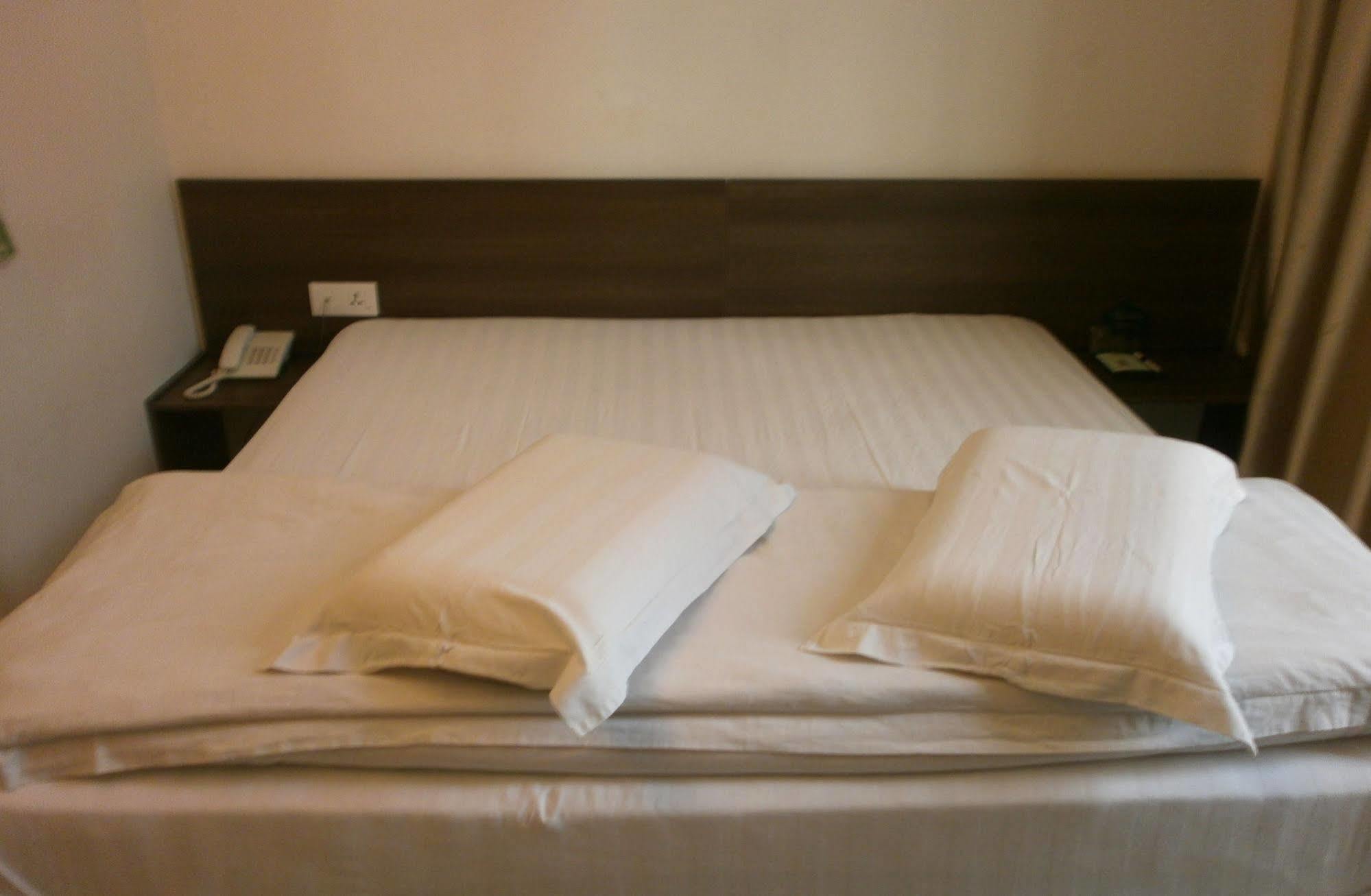 Green Hotel Puchong Extérieur photo